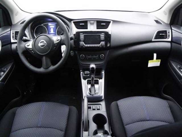 Nissan Sentra 2017 photo 10